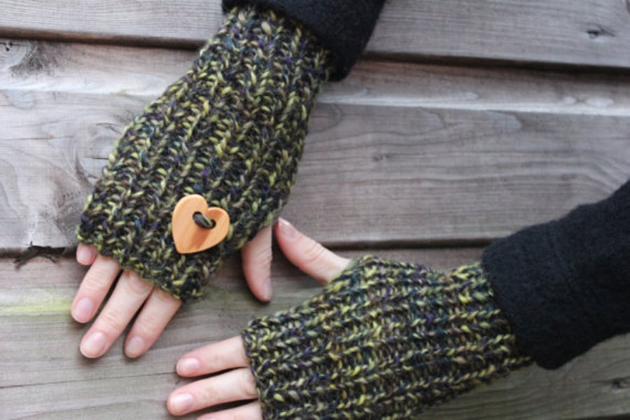 Knitted mittens, fingerless gloves green, womens valentine gift, knitwear UK