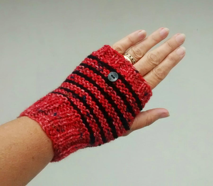 Fingerless Gloves in Russet and Black Stripes