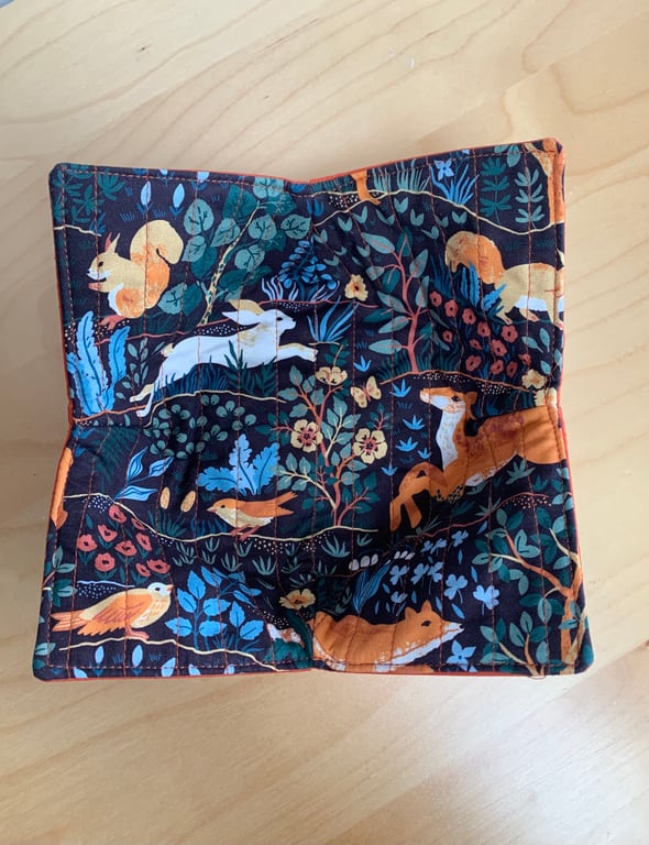 Woodland Animals Quilted Reversible Fabric Bowl Cosy