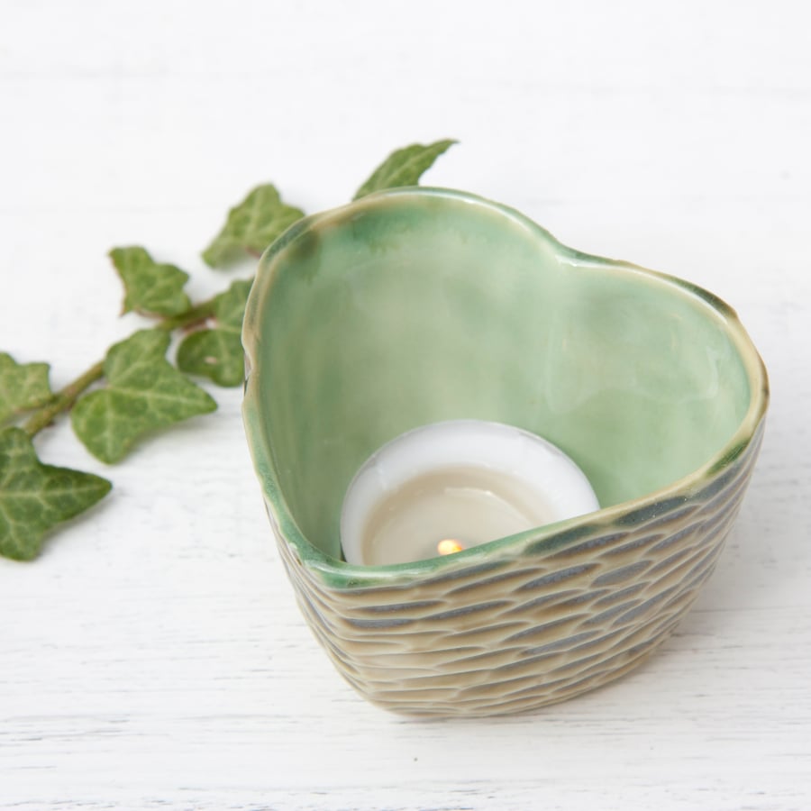 Heart porcelain tealight holder - Christmas Green
