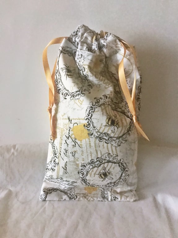 Bees Drawstring Gift Bag, Eco Friendly Reusable Fabric Bag