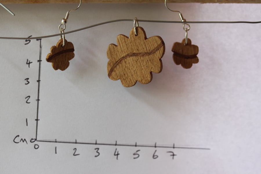 Oak earrring and pendant