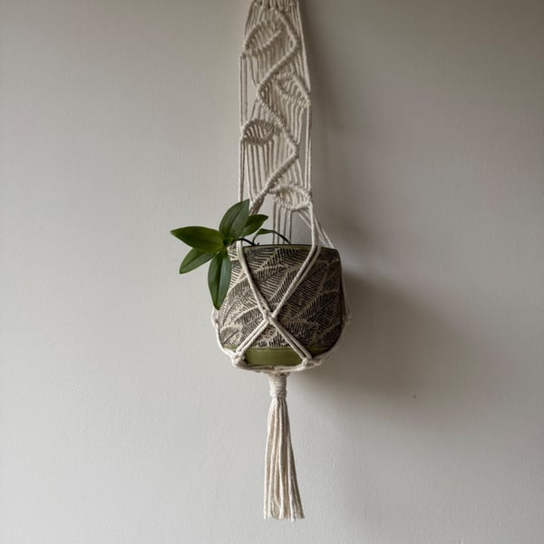 Macrame Leaf Plant Hanger