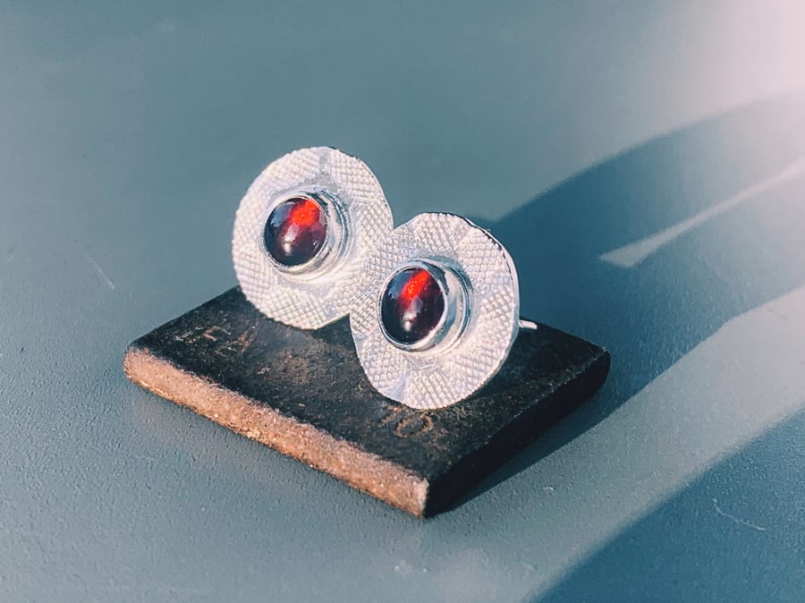 Recycled Sterling Silver Garnet Textured Disc STUD Earrings