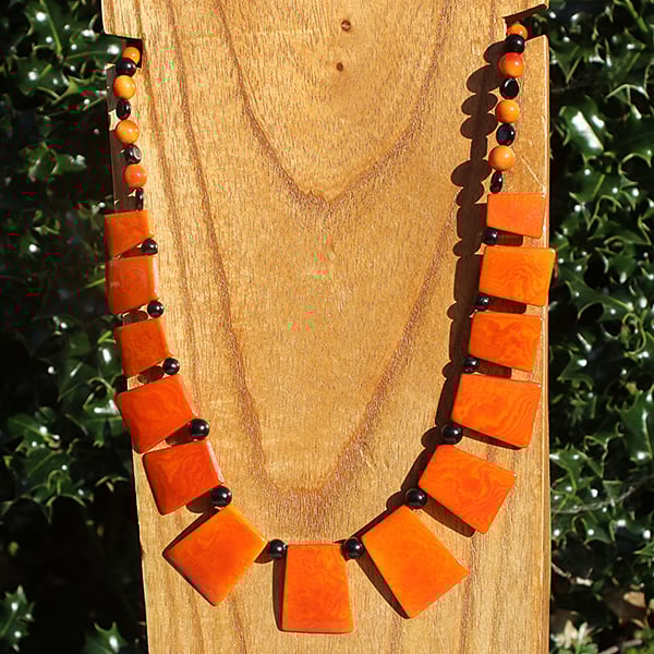 Jett-Orange Necklace