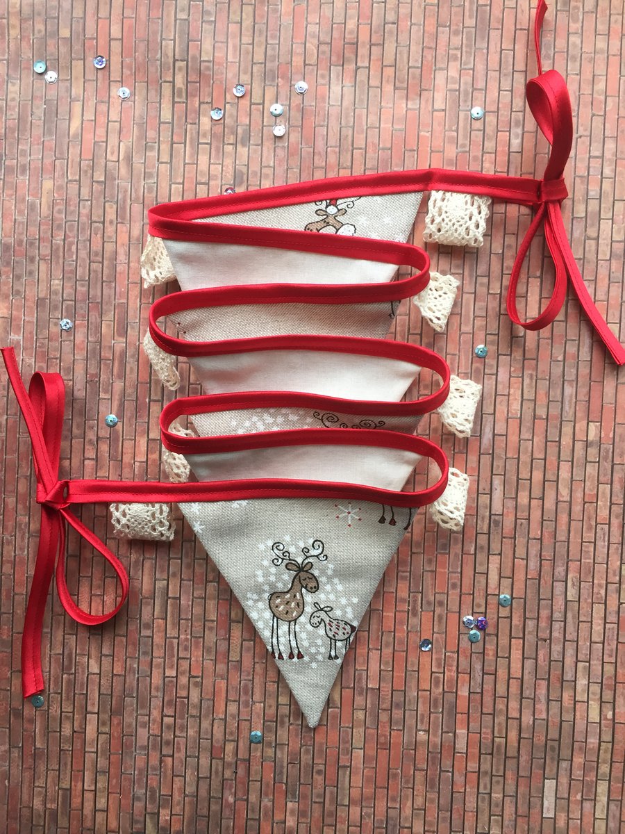 Fabric Christmas bunting, reindeer bunting, Loop ‘n’ Tie