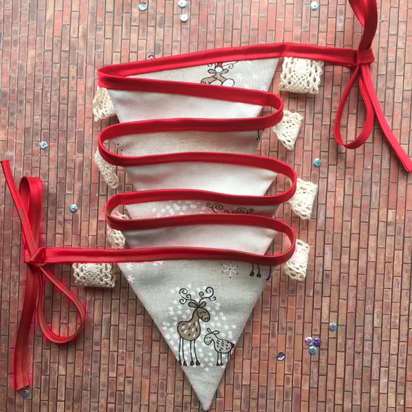 Fabric Christmas bunting, reindeer bunting, Loop ‘n’ Tie
