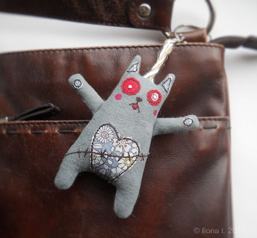embroidered zombie kitten - grey