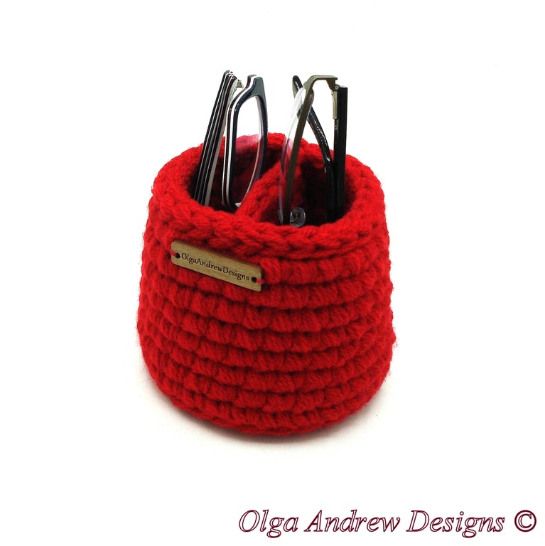 Divided eyeglass holder, multiple glasses holder stand, soft eyeglass organizer