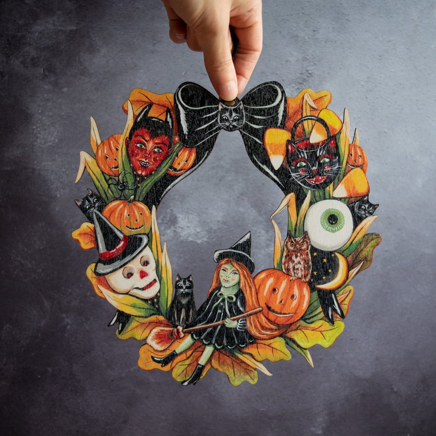 Halloween wooden wreath