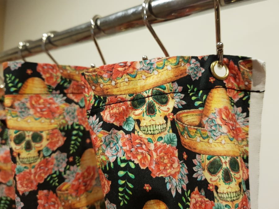 REDUCED Sombrero Skulls natural shower curtain