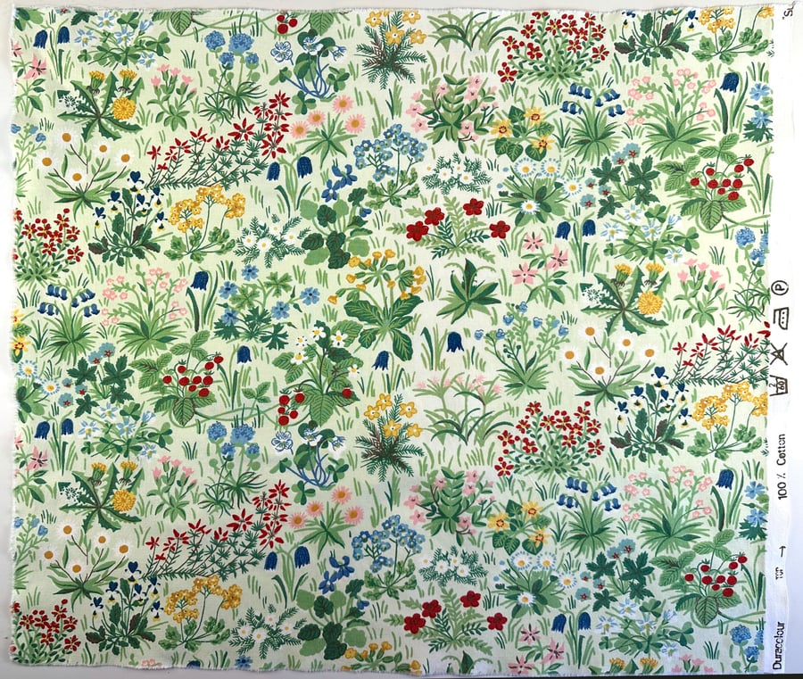 Fat Quarter 'Summertime' botanical 100% cotton reclaimed fabric 