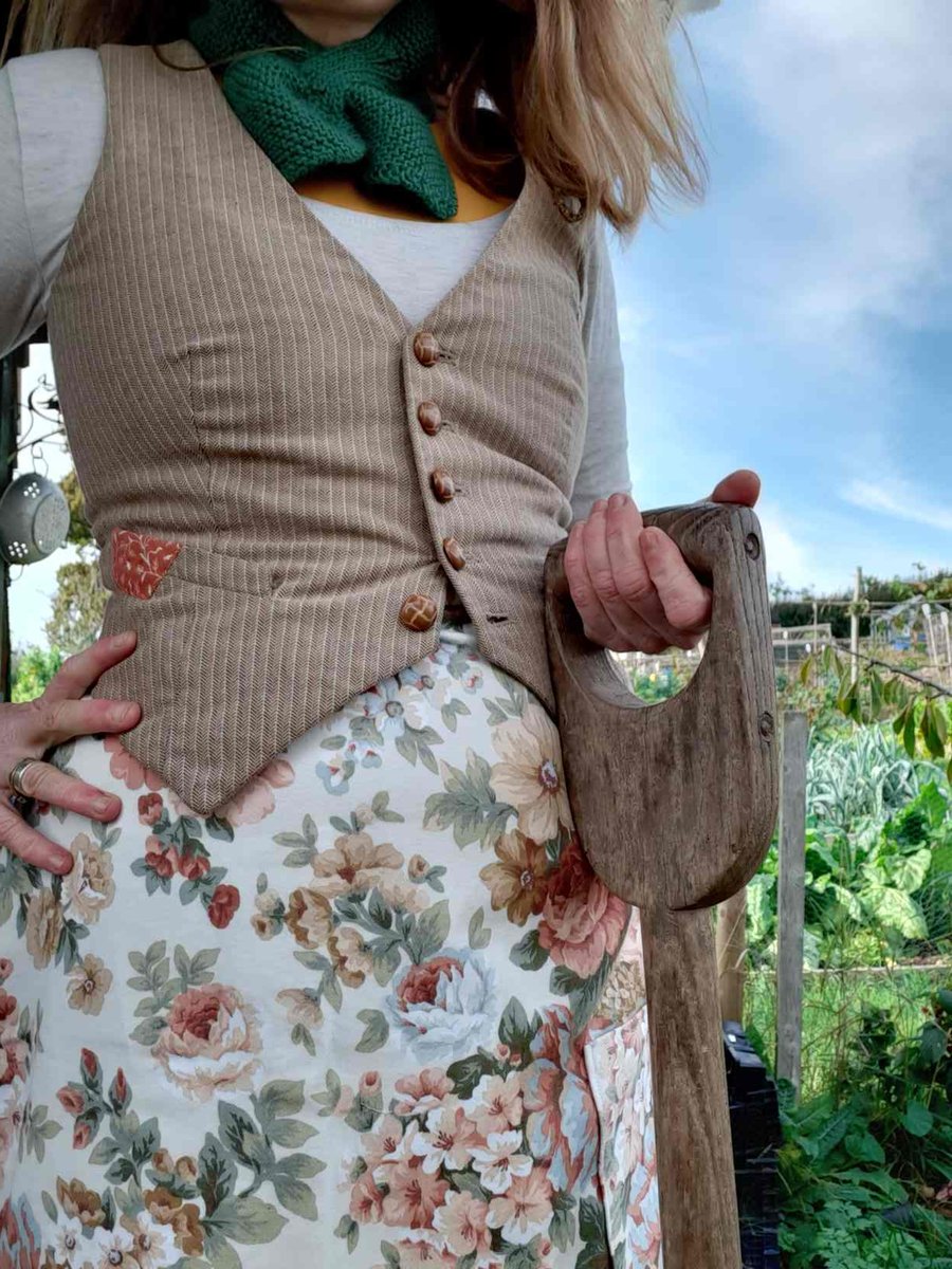  long flowery autumnal colour allotment skirt