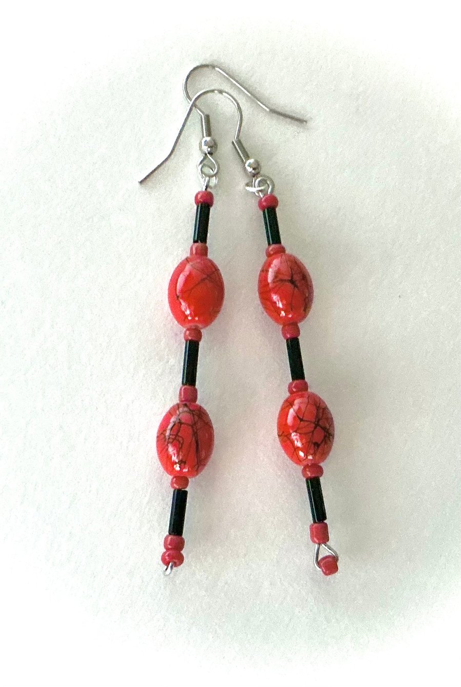 Red & Black Oval Beaded Earrings