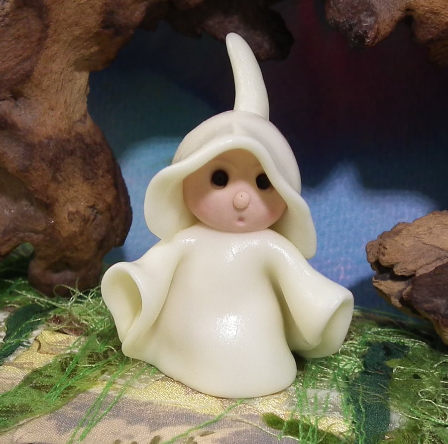 Halloween Ghost Gnome 'Hugh' Magic! OOAK Sculpt by artist Ann Galvin