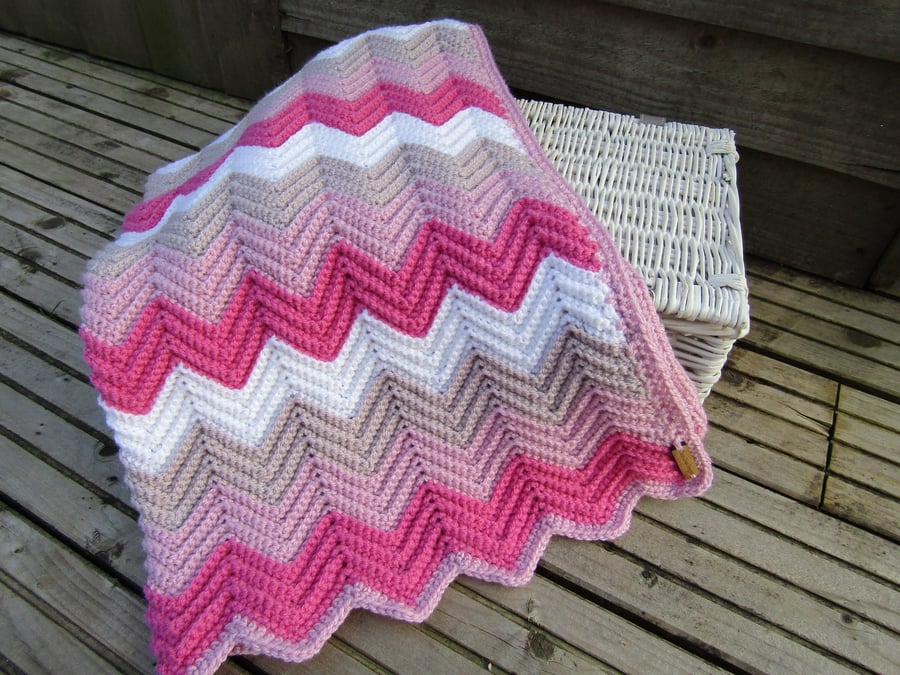 SALE Chevron crochet baby blanket. 
