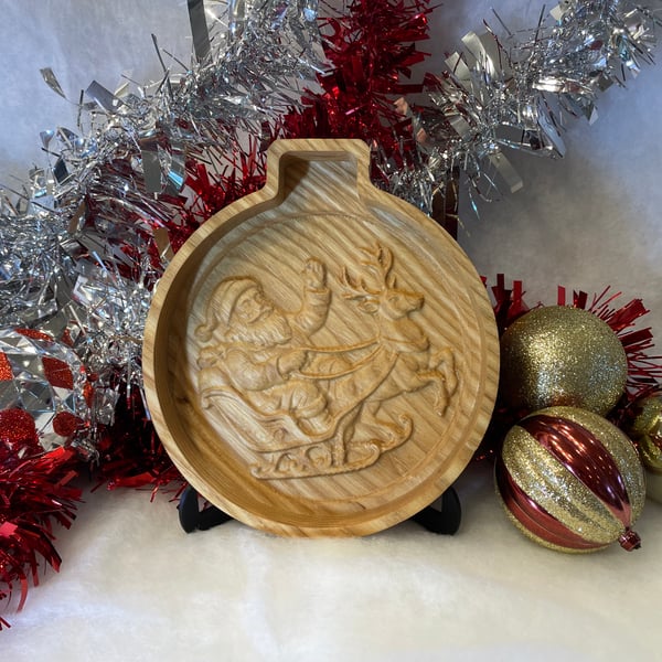 Santa bauble serving tray 