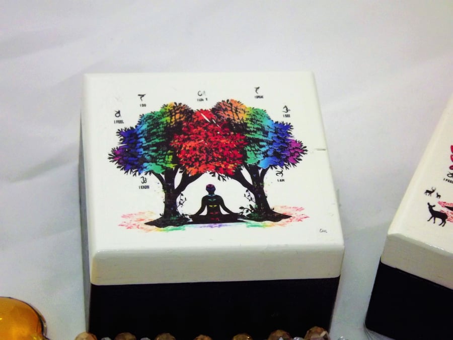 MINI WOODEN BOX & PENDANT. Matching White Chakra Tree Of Life Spiritual Gift Set