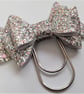 White & multi-colour glitter bow paperclip book mark planner accessory - Image 4