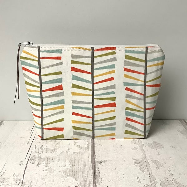 Cosmetic Bag - Colourful Geometric
