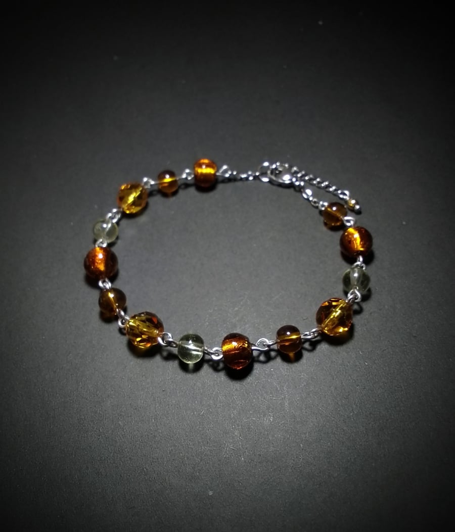 Amber shades glass bead bracelet 