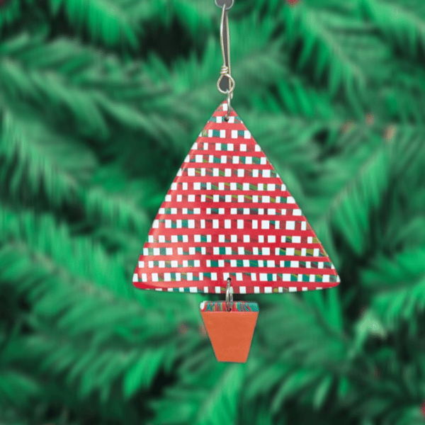 Christmas tree decoration.... gingham inspired christmas tree