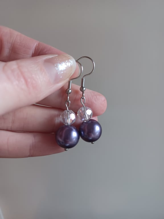 Purple pearl and crystal bead drop earrings 