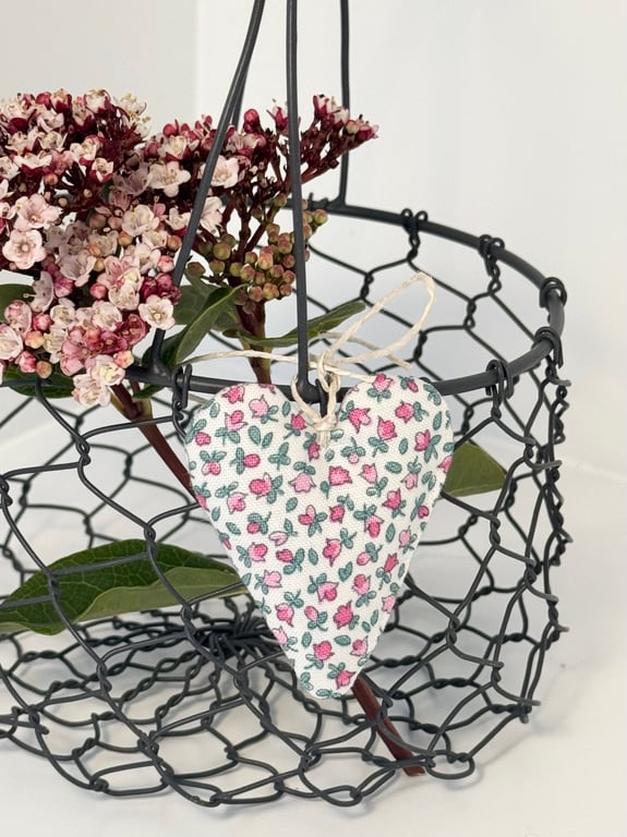 LIBERTY PRINT FLORAL MINI HEART - little pink buds