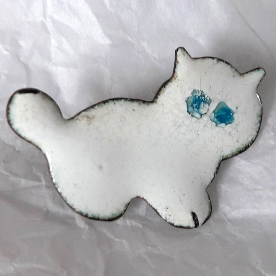 kitten brooch