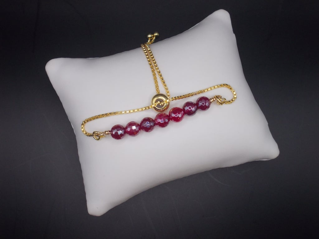 Red agate slider bracelet