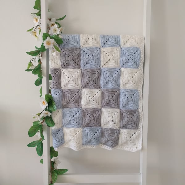 SECONDS - Crochet blanket - Sparkly squares