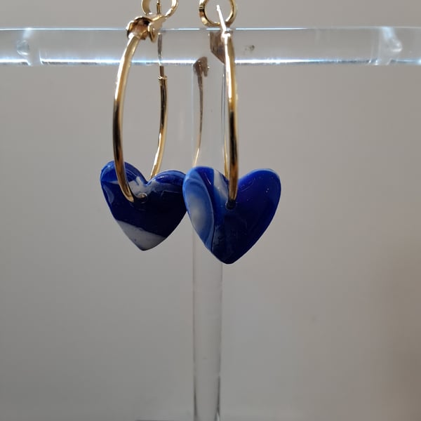 Navy blue and white resin coated hearts on 18ct gold plated hoops