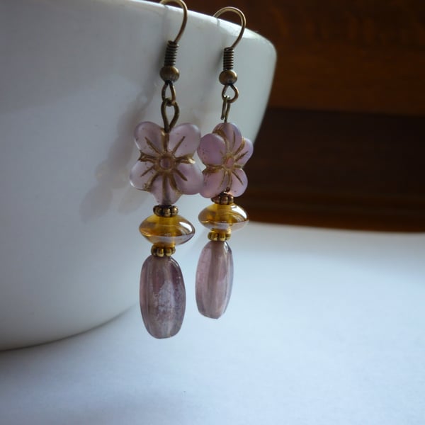 DUSTY PINK, GOLD AND BRONZE FLOWER EARRINGS.