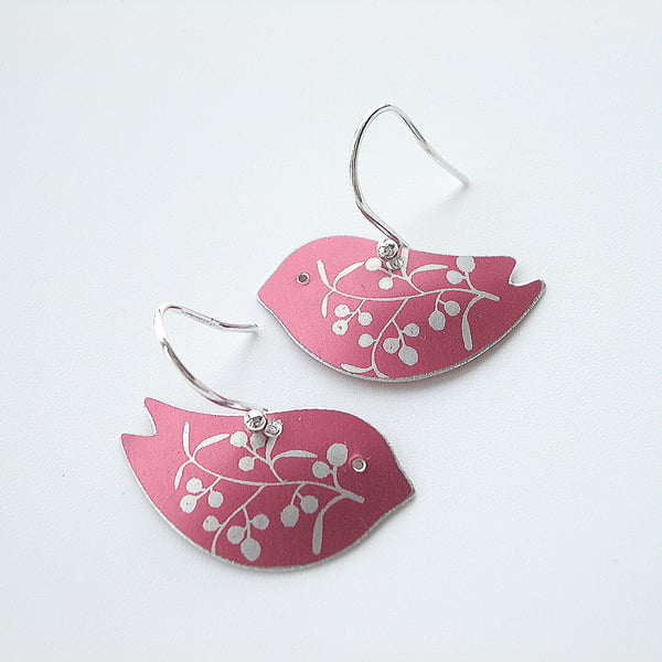  Bird earrings in light red with berries