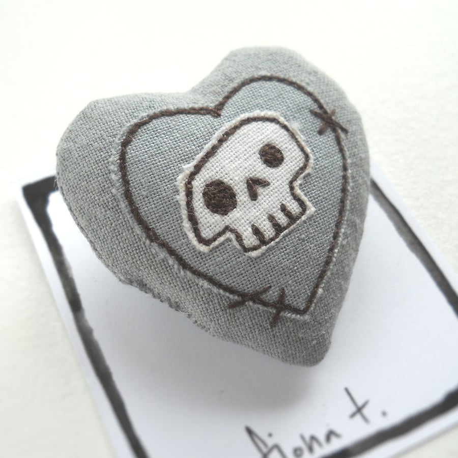 freehand embroidered skull heart textile brooch grey