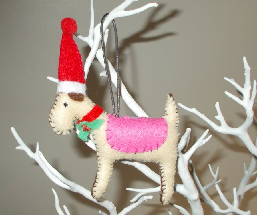 Festive Stanley Dog Tree Hanging Decorton