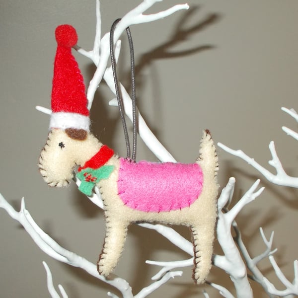 Festive Stanley Dog Tree Hanging Decorton