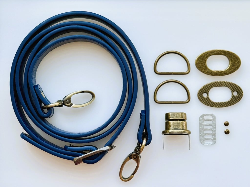 Blue Turn-Lock Clasp & Strap Hardware Kit for Making a Felt Bag on a Ball