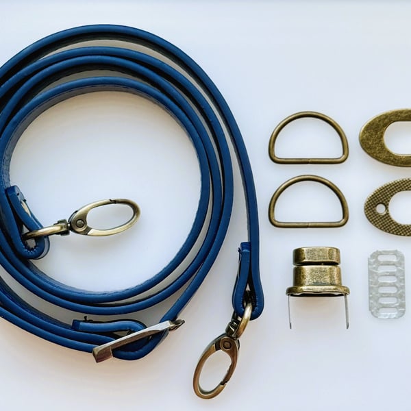 Blue Turn-Lock Clasp & Strap Hardware Kit for Making a Felt Bag on a Ball