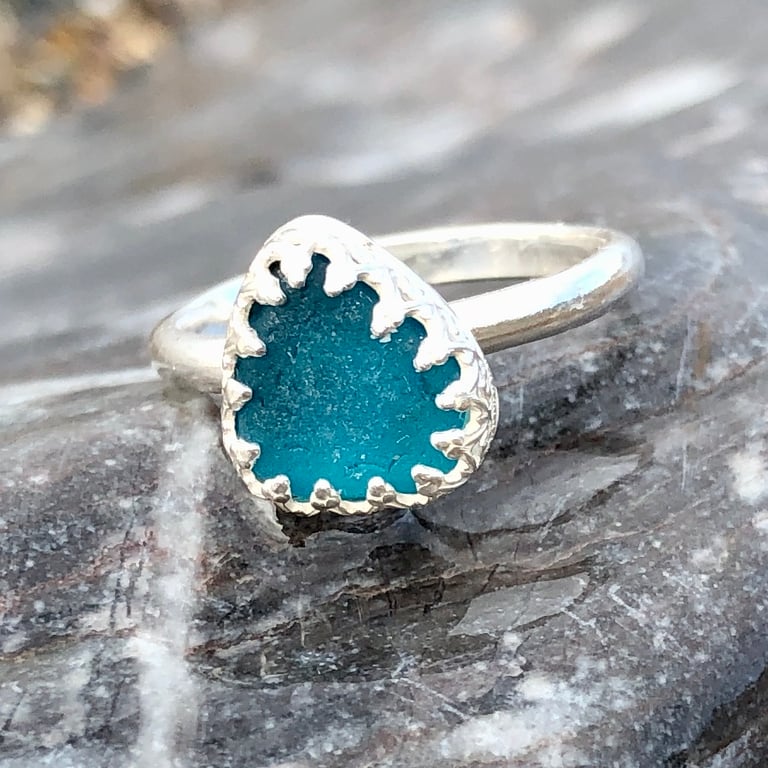 Stunning Turquoise Sea Glass and Sterling Silver Ring - Size O - 1228