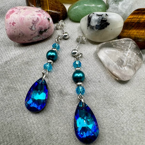 Blue crystal drop earrings 