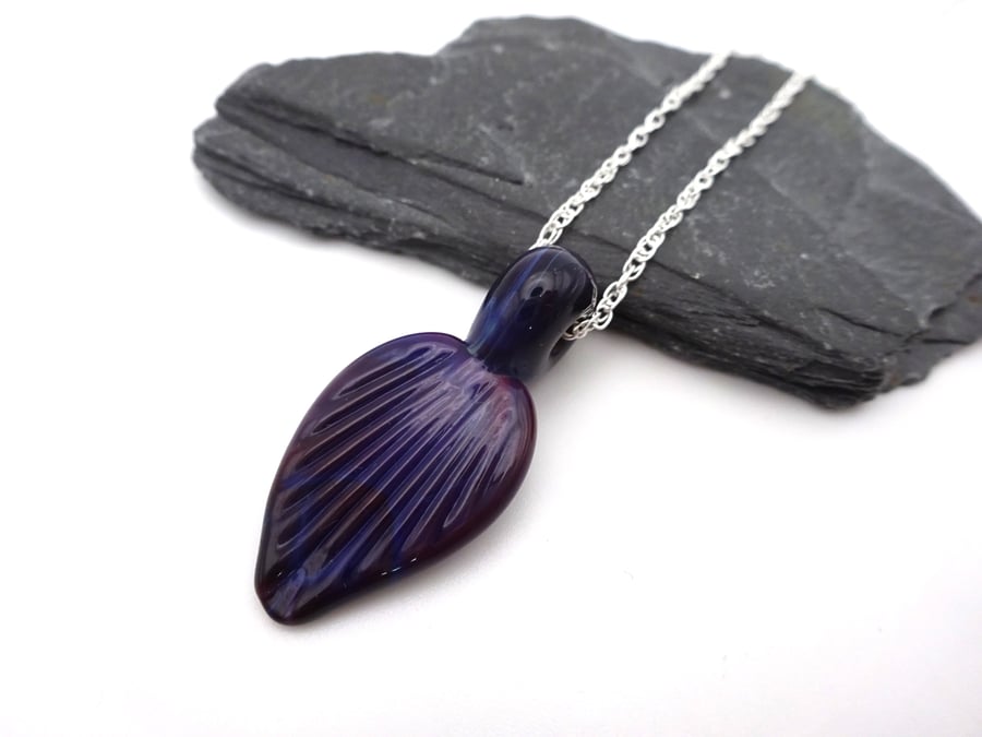 dark purple lampwork glass leaf pendant necklace