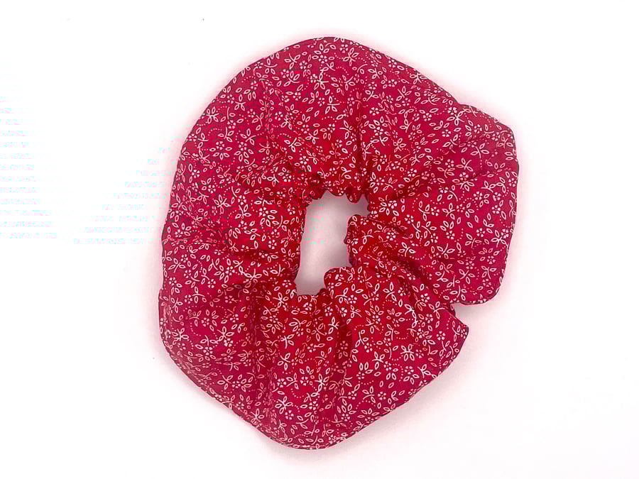 SCRUNCHIE - Delicate red and white floral