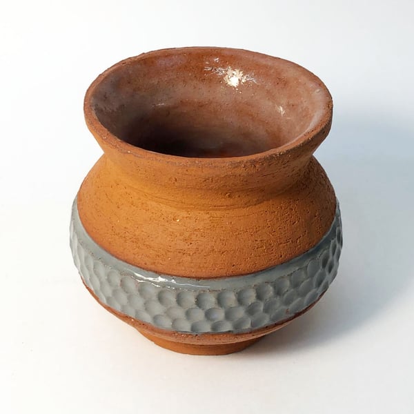 Small wheel-thrown terracotta vase - Charcoal band