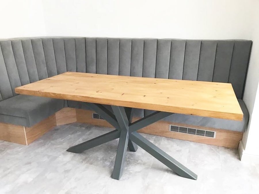 Industrial spider leg table