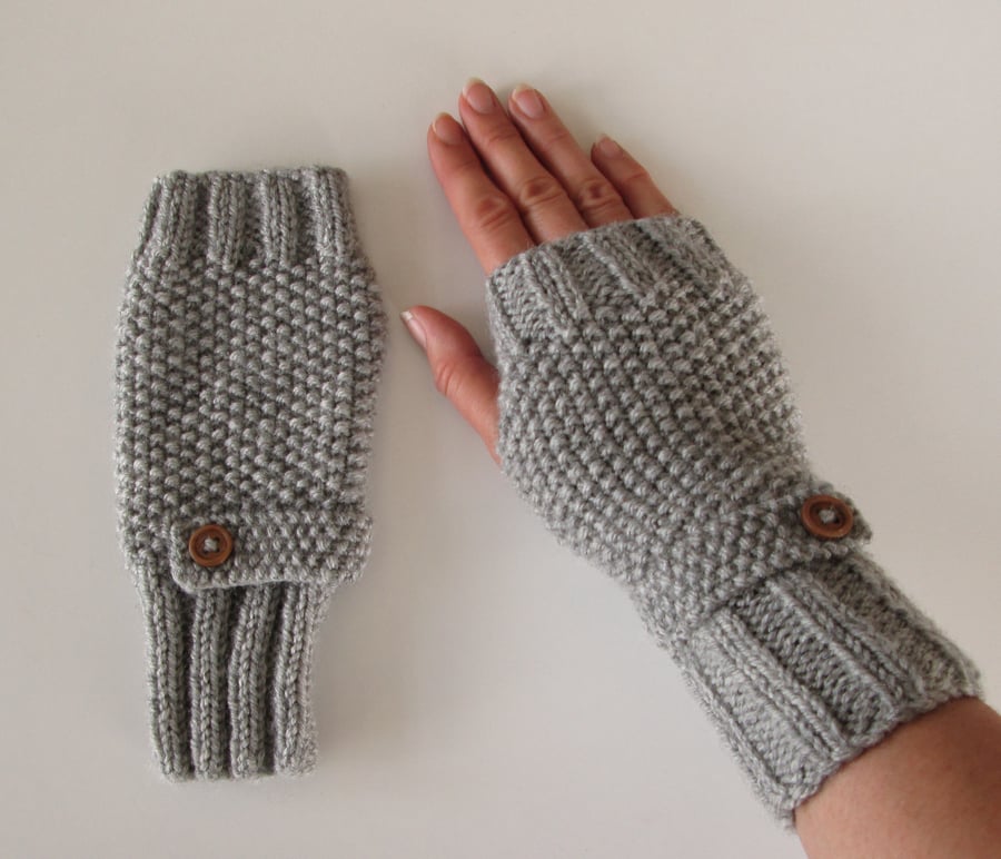 Fingerless Gloves in Grey Aran Wool 