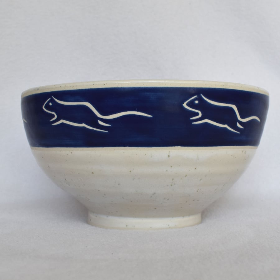 19-183 Bowl with running rats ratties design (Free UK postage)