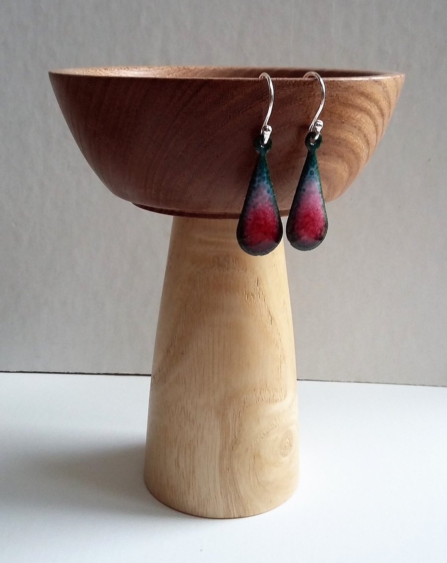 Enamelled copper red and pink teardrop earrings 074