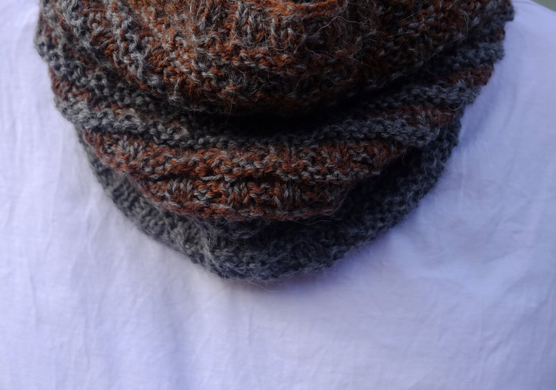 Barrowrise Cowl — shaping the soft rest of sheltered valleys