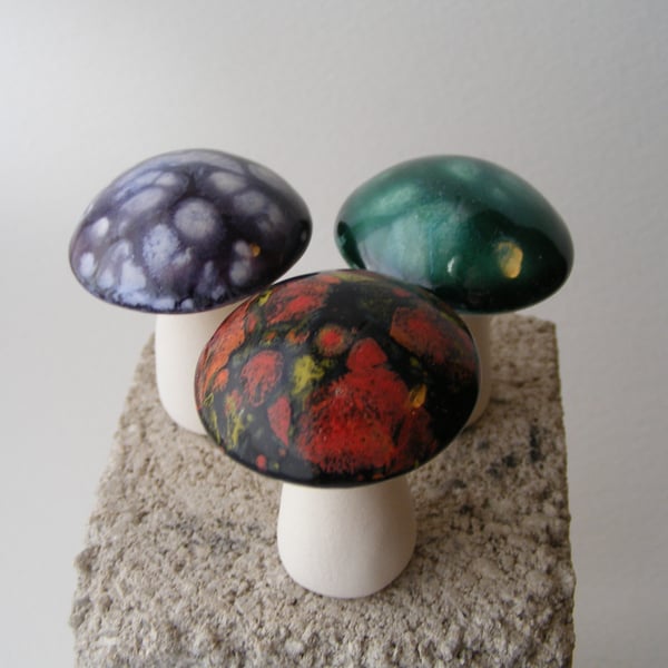 Set of 3 mini mushrooms